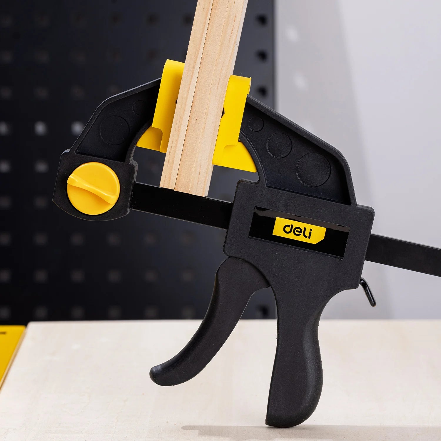 Deli Pinces À Bois 6 Et 12 Pouces Serrage Puissant Déclenchement Rapide 12 pouces 6 pouces _Hi_chtgptapp_optimised_this_description-generator _Hi_chtgptapp_optimised_this_seo-meta-description _Hi_chtgptapp_optimised_this_seo-meta-title _Hi_chtgptapp_optimised_this_tags-generator _Hi_chtgptapp_optimised_this_title-generator bricolage bois deli déclenchement rapide joint menuiserie métal non métallique pince à bois plastique presse menuiserie professionnel réglable serrage puissant serre