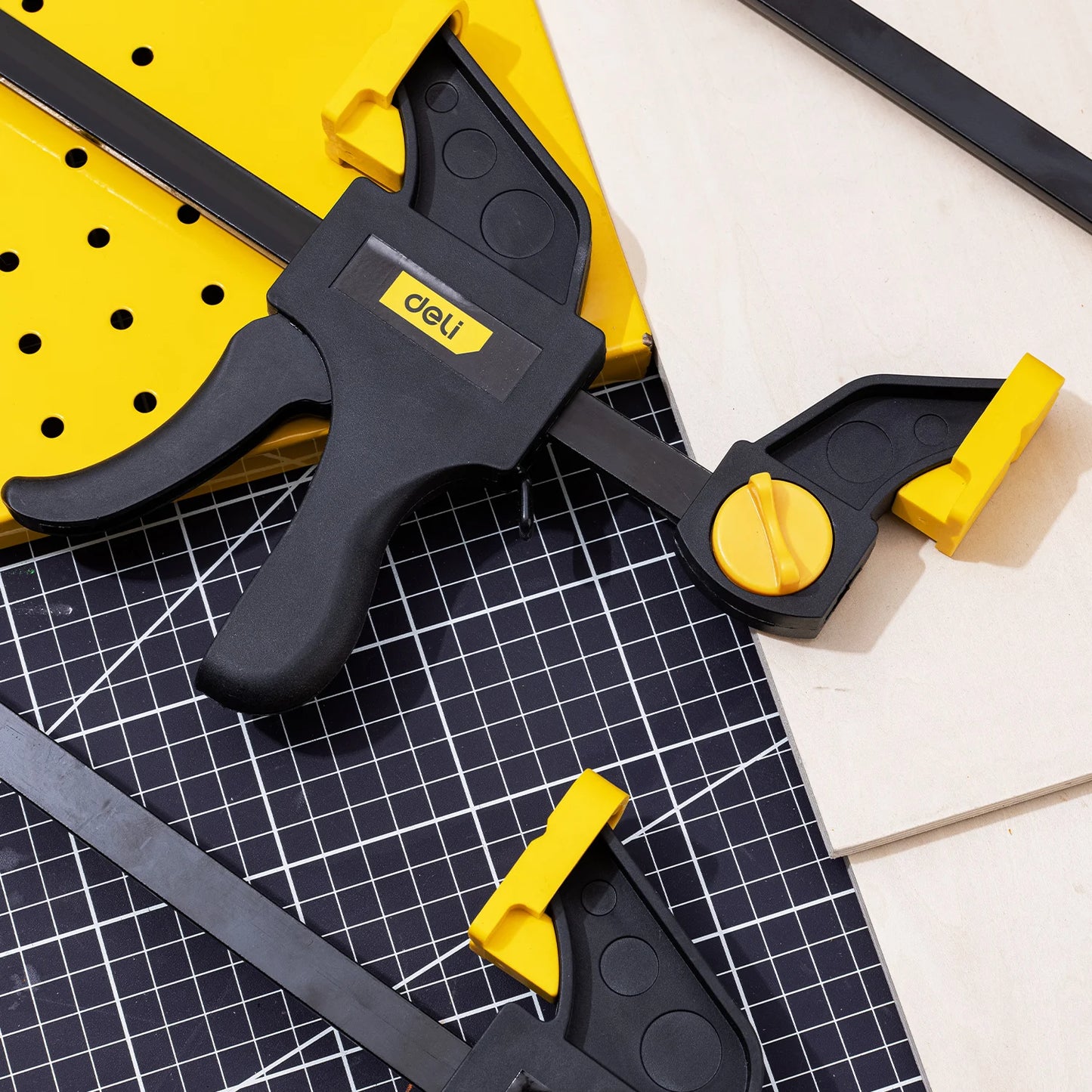 Deli Pinces À Bois 6 Et 12 Pouces Serrage Puissant Déclenchement Rapide 12 pouces 6 pouces _Hi_chtgptapp_optimised_this_description-generator _Hi_chtgptapp_optimised_this_seo-meta-description _Hi_chtgptapp_optimised_this_seo-meta-title _Hi_chtgptapp_optimised_this_tags-generator _Hi_chtgptapp_optimised_this_title-generator bricolage bois deli déclenchement rapide joint menuiserie métal non métallique pince à bois plastique presse menuiserie professionnel réglable serrage puissant serre