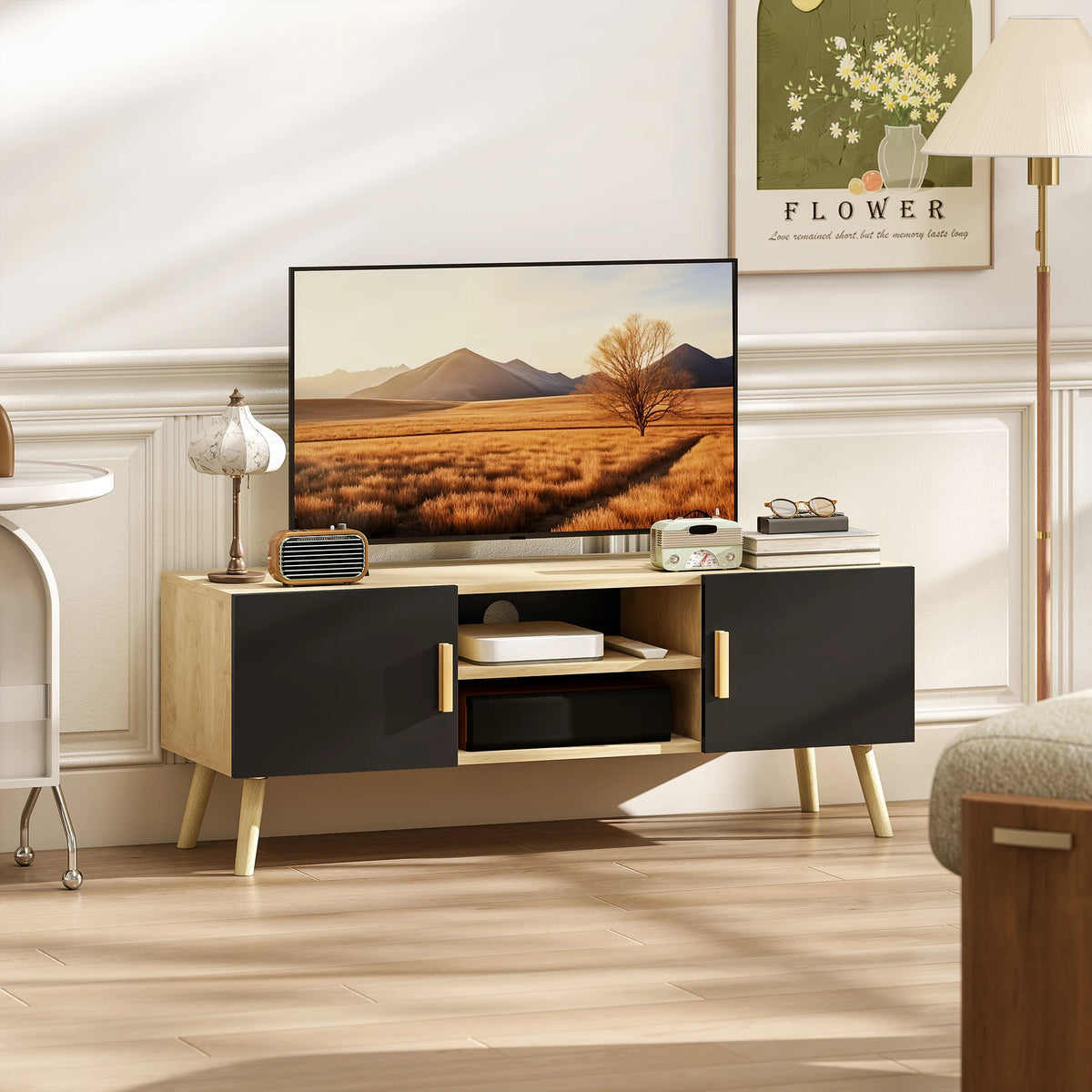 Meuble TV 110 cm – 2 placards, niches et passe-câbles