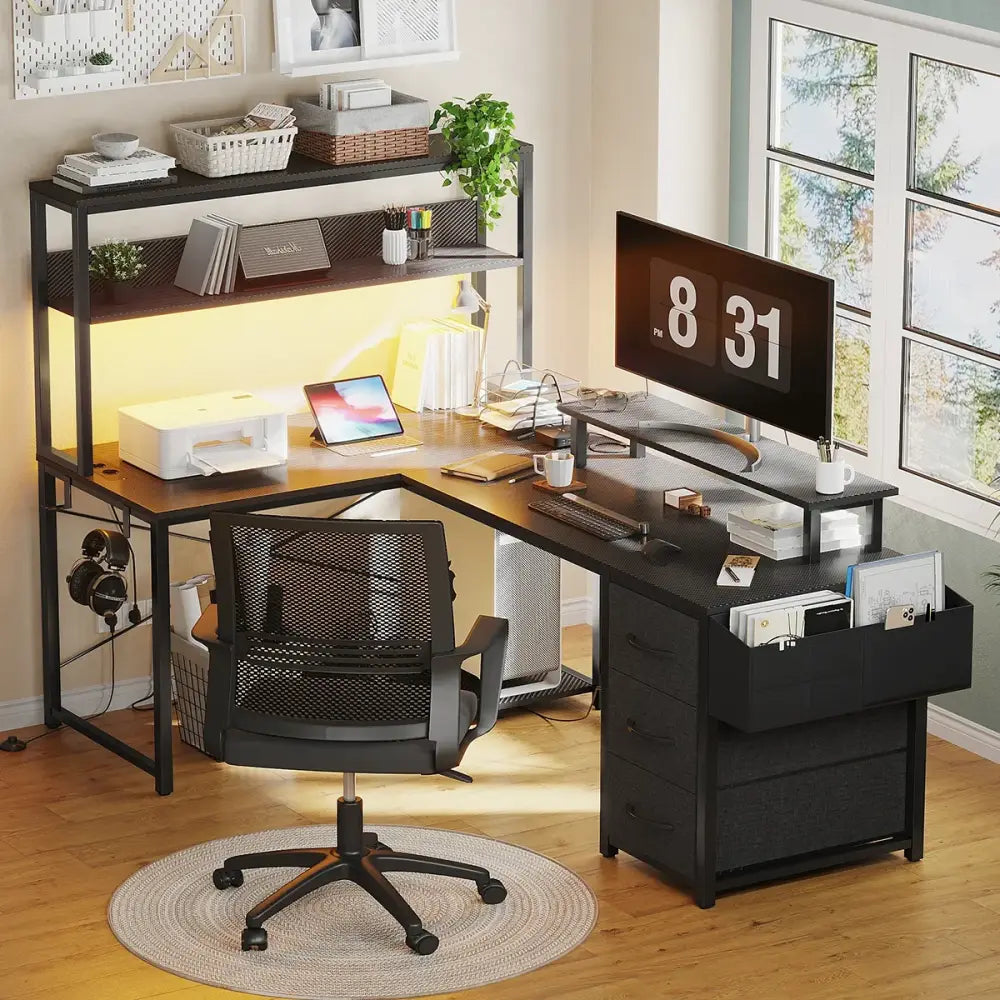 Bureau gaming d’angle en L avec LED, prises USB et rangements