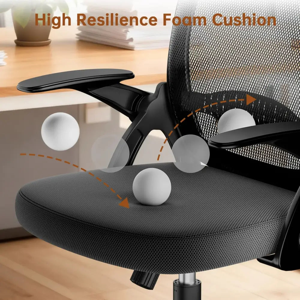 Chaise de bureau compacte noire – dossier maille et roulettes - Noir / France - Chaise de bureau compacte dossier maille