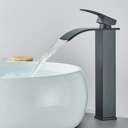 Robinet cascade lavabo — bas ou haut, 3 finitions Haut – Noir mat Allemagne