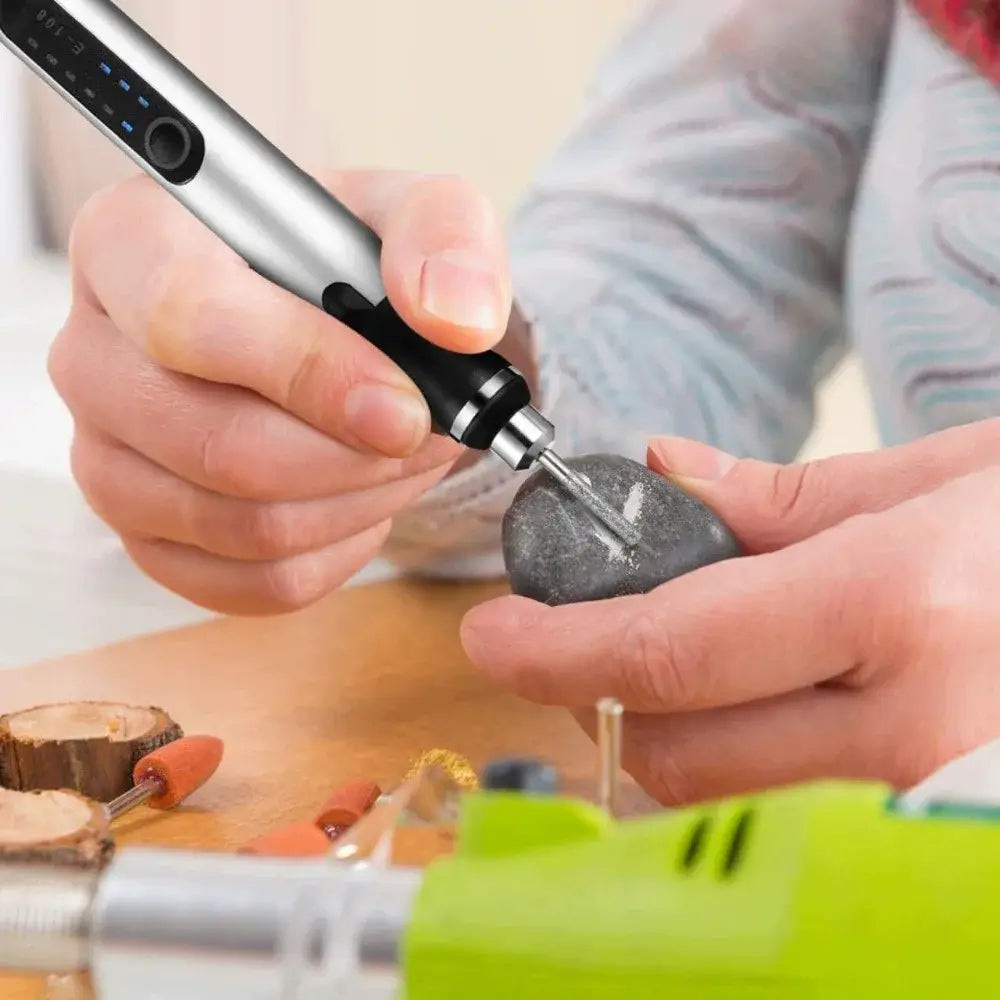 Stylo graveur électrique USB avec 37 embouts – détail 2